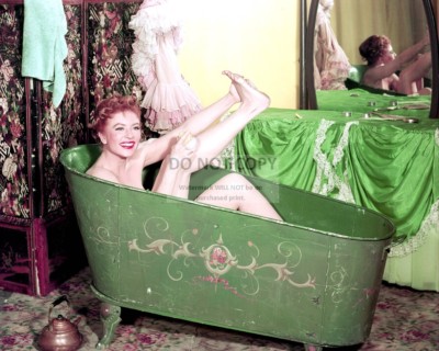 AMANDA BLAKE ''MISS KITTY'' IN THE TV SHOW ''GUNSMOKE'' 8X10 PUBLICITY PHOTO (RT369)