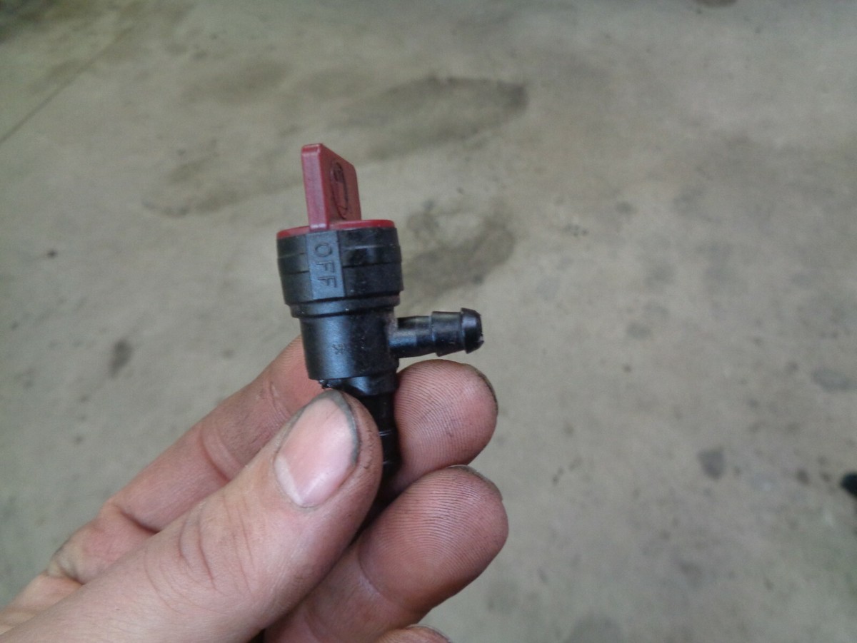 2001-2018 Polaris Edge XCSP RMK Indy Pro X gas fuel shut off valve