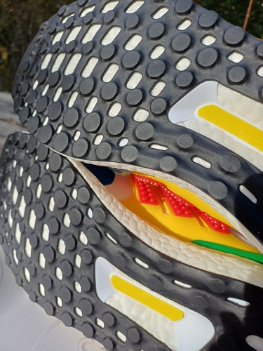 ADIDAS Ultra Boost DNA X LEGO Colo Bunt Turnschuhe Gr. 8 1/2 / 42 Schuhe OVP - Bild 10 von 14