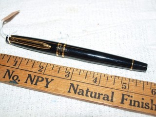 Waterman black lacque Expert fountain pen (B104)