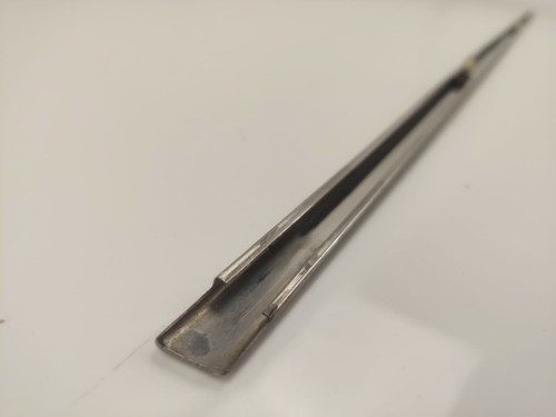 NLA! Used OEM EURO Late Mercedes W126 Front Right Door Panel Chrome Molding #45N - Picture 8 of 10