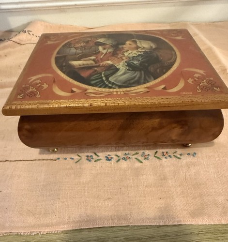 Sandra Kuck VTG 1987 Reco "Giving Thanks" Music Box Trinket Jewelry Box Minuet - Picture 7 of 12