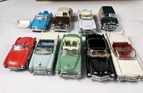 Franklin Mint Classic Cars Of The 1950’s  Full Set With 12 Cars And Shelf  - Picture 9 of 23