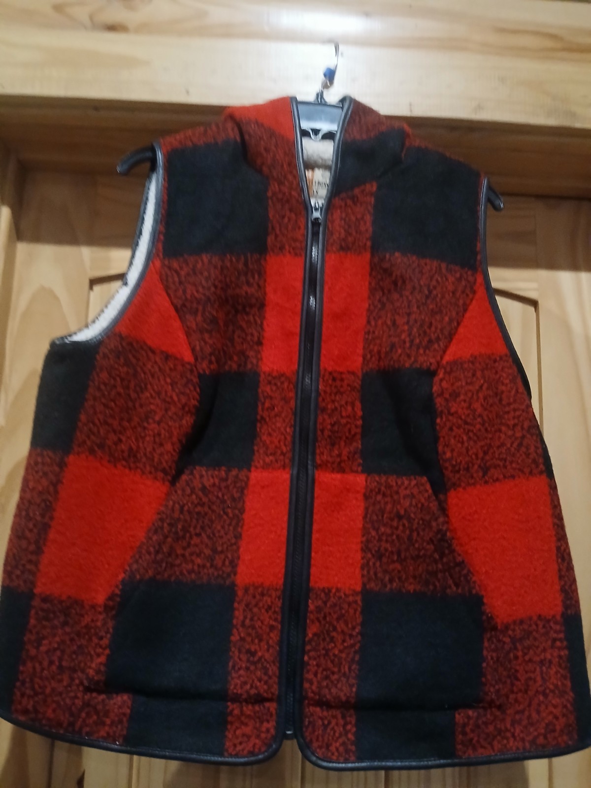 Picture 2 of 6