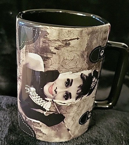 Frühstück bei Tiffany Audrey Hepburn Kaffeebecher entworfen, um wie eine Handtasche auszusehen - Bild 3 von 6