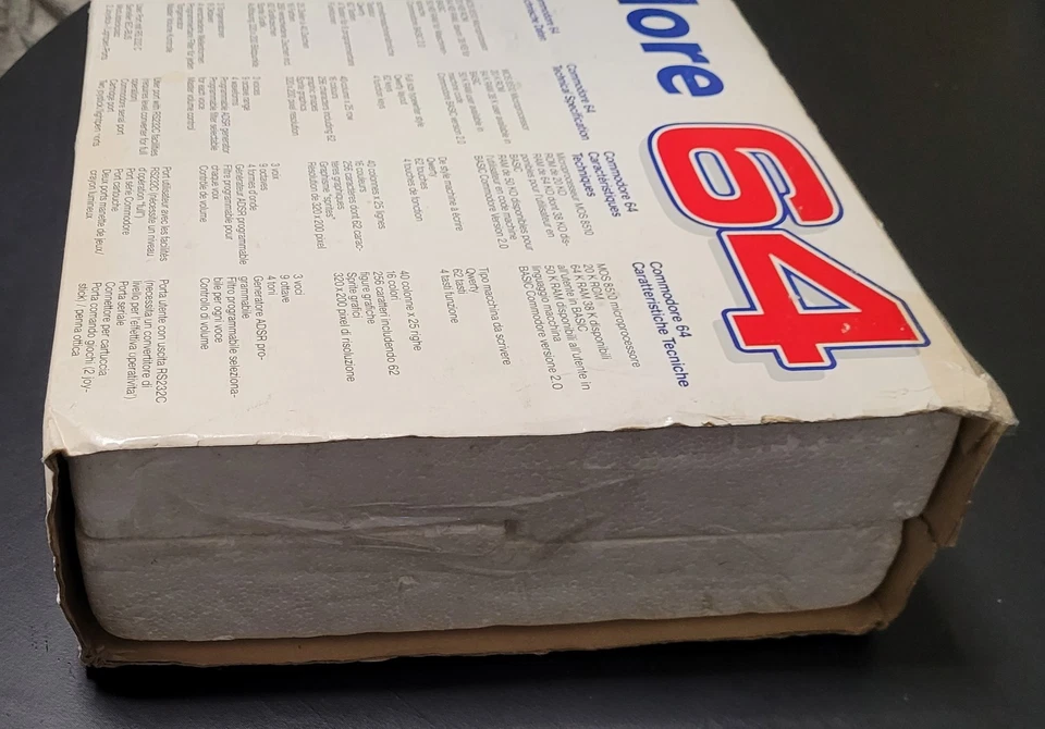 Commodore 64 C Boxato Alimentatore E Manuale E Certificato Garanzia Epocale Ok - Immagine 3 di 4