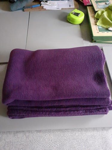 Fleece Super Soft & Warm. Purple Remnant. 64"×21"