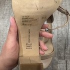 Foto 12 di 13