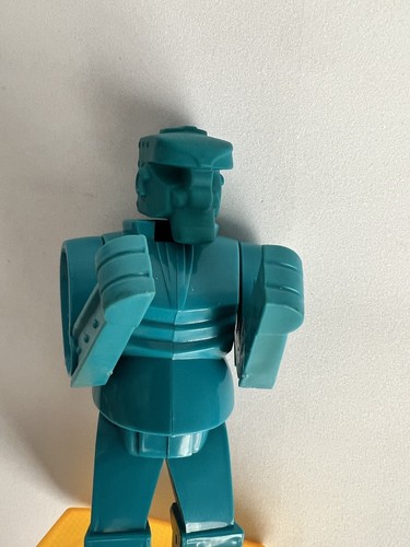 ROCK EM SOCK EM BLUE BOMBER ROBOT REPLACEMENT PART 2001 MATTEL BOXING GAME TOYS - Picture 9 of 13