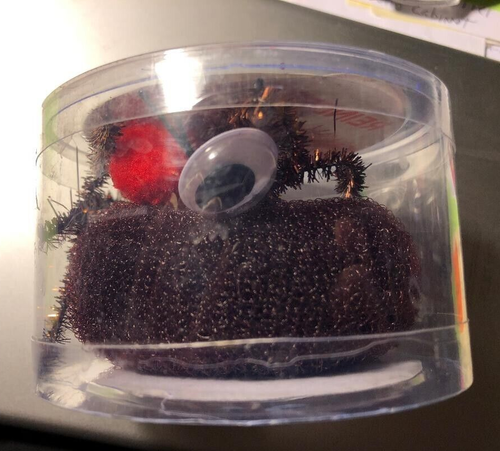 Hair Donut REINDEER Bun Maker KIT FOR HAIR CHRISTMAS Donut- NEW IN BOX - Picture 3 of 3