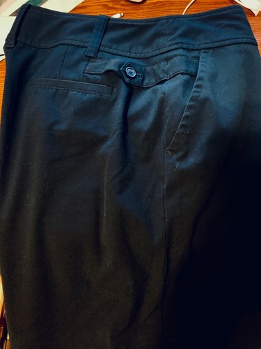 ANN TAYLOR LOFT SZ 10 BLACK JULIE SHORTS PLEATED ACCENT 3 BUTTON WAIST 30W X 17L