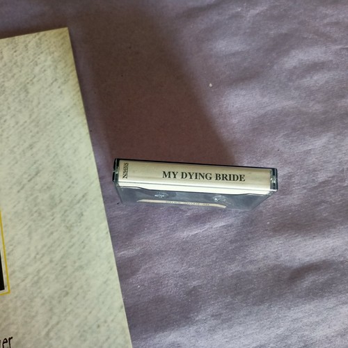 MY DYING BRIDE-THE ANGEL & THE DARK RIVER,1995 LP PRESS+ FREE VINTAGE PROMO TAPE - Picture 3 of 11