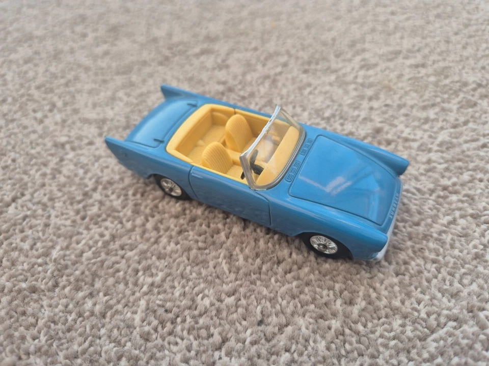 CORGI JAMES BOND ULTIMATE COLLECTION SUNBEAM ALPINE DR NO DIECAST CAR TY02501 - Image 4 of 4