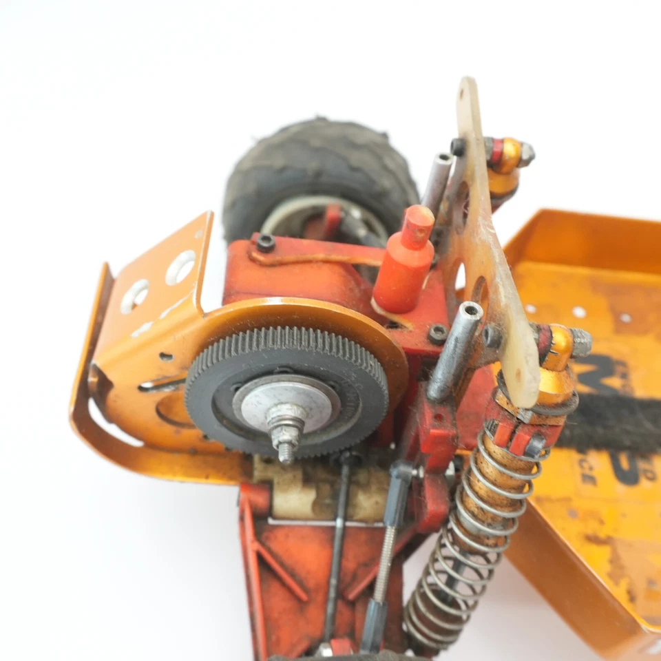 Vintage Team Associated RC10 Gold Pan (project) Chassis w Suspension - Image 4 of 4