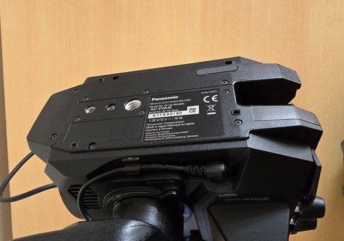Panasonic AU-EVA1 CINEMA CAMERA. 121 hrs. Mint condition. Body. Charger/Battery - Picture 13 of 15