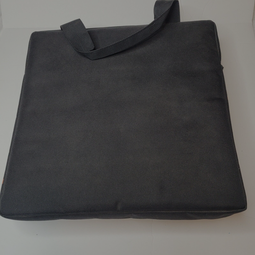 Mr. Heater Portable Seat Cushion with Warmer Pocket and 3 warmer packs - Picture 6 of 8