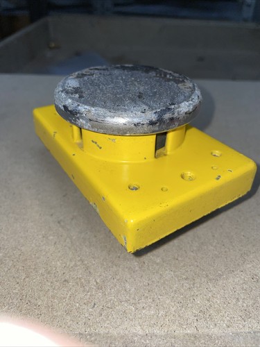 Allen Bradley Chrome Palm Push Button 800P-F2CA ser E With 800T-XA Contact - Picture 4 of 9