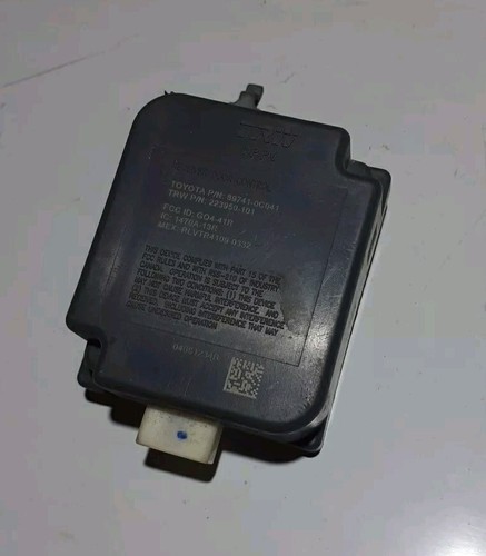 2010-2017 TOYOTA TUNDRA RECEIVER DOOR CONTROL MODULE OEM 89741-0C041 - Picture 1 of 4