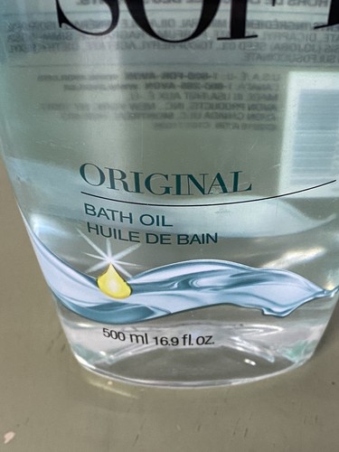 AVON SKIN-SO-SOFT Bath Oil 16.9 Fl Oz Original Scent - Sealed Bottle - Picture 4 of 9