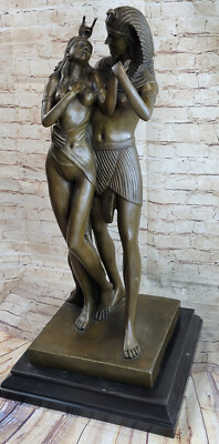 Handcrafted Detailed Queen and King Bronze Sculpture Home Garden Decoration