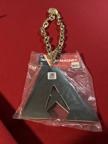 3D Foam Magnet With Gold Chain - Arizona Diamondbacks  - Picture 2 of 2