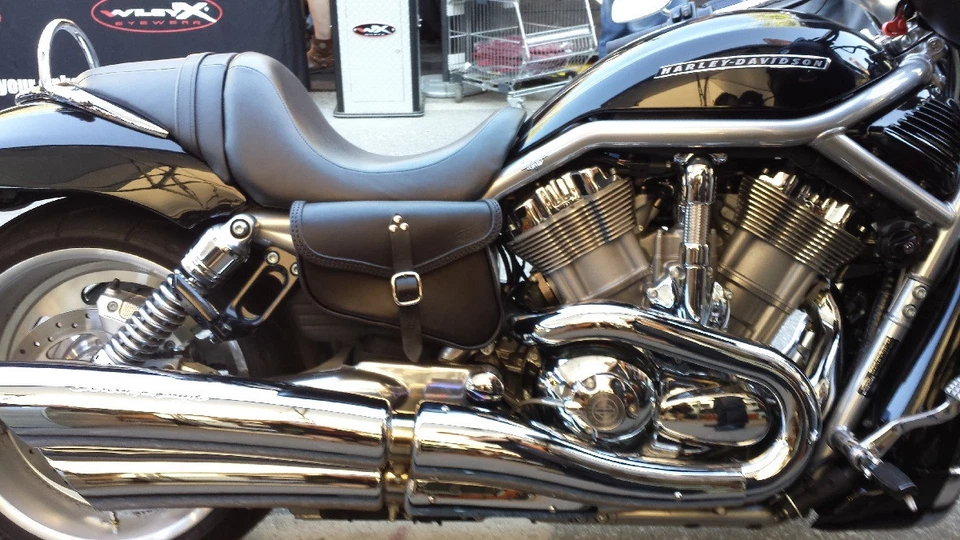 BOLSA SELIM PARA HARLEY DAVIDSON V VARA E VARA NOTURNA COURO ITALIANO FEITA À MÃO - Imagem 2 de 4