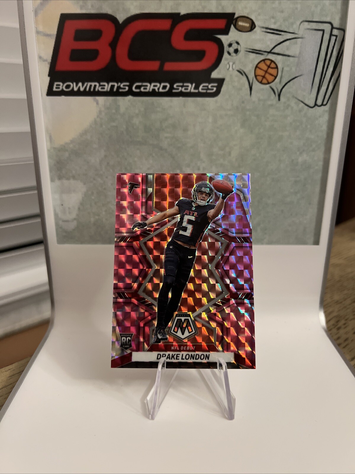 2022 Panini Mosaic - NFL Debut Camo Pink Mosaic Prizm #275 Drake London 🔥