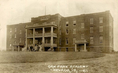 OAK PARK ACADEMY, RPPC, NEVADA, IOWA, VINTAGE POSTKARTE (X132) - Bild 1 von 2