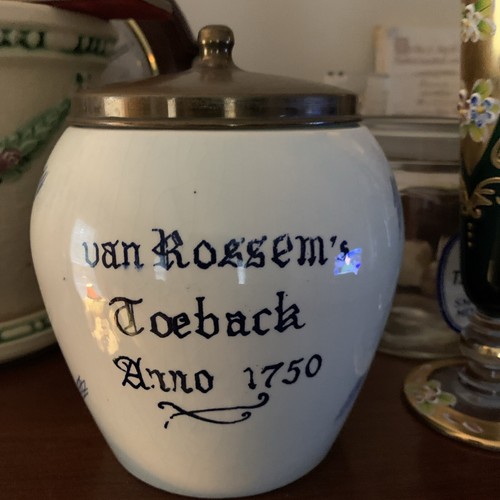 Tarro de tabaco vintage Delft azul holanda pintado a mano con tapa de metal y latón - Imagen 2 de 3