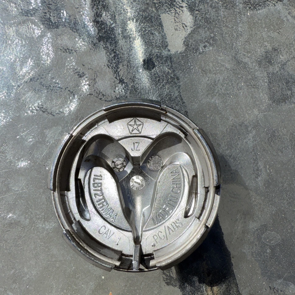 2015-2020 RAM 1500 chrome head medallion logo Wheel Center Cap used - Image 4 of 4