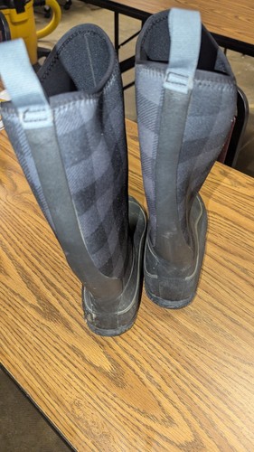 Muck Boots Women’s Size 8 Arctic Weekend Black Plaid Waterproof Rubber EU 39/40 - Picture 4 of 5