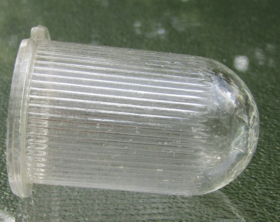 Lente de matrícula de vidrio vintage Studebaker Hawk Wagon #1312315 SIN USAR NOS Foto 3 de 4