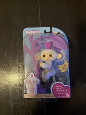 Fingerlings Baby Monkey Sophie White Interactive Toy WowWee