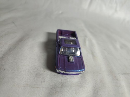 Hot Wheels Custom '72 Chevy Luv Blue Truck - Picture 4 of 13