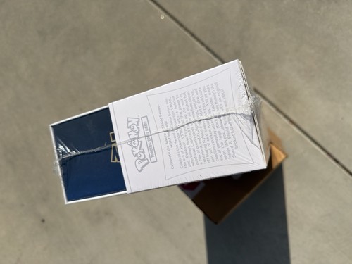 Pokemon TCG Sword & Shield Ultra Premium Collection Box Charizard Factory Sealed - Bild 3 von 6