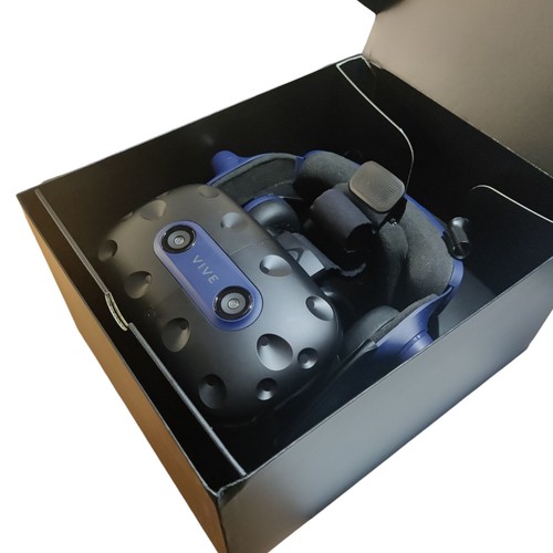 🔥HTC VIVE Pro 2 VR Headset HMD Only | PCVR Headset - Picture 12 of 13