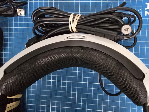 Sony PlayStation 4 PS VR1 2nd Generation -No Controllers- (P1VR) - Picture 8 of 12