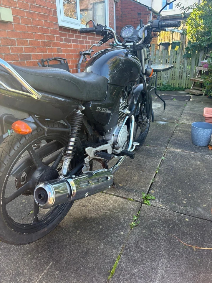 YAMAHA YBR125 2007 With New exhaust New Battery New Indicators New Speedometer - Image 4 of 4