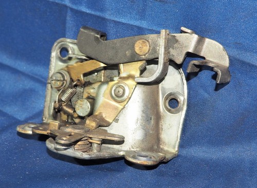 1972-1989 Mercedes R107 C107 SL Driver Right Door Lock Actuator OEM W/Warranty