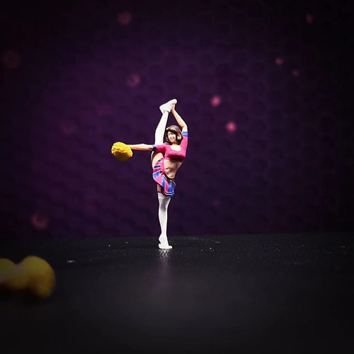 1/64 Diorama Figure Model Dancing Cheerleaders Beauty Lady Scene Prop Model Gift - Picture 11 of 12