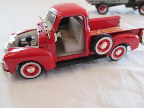1923 Chevrolet Superior Propane Truck & 1953 Chevy. Nat. Motor Museum Mint Truck - Picture 7 of 15