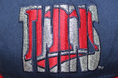 Vintage NEW ERA #1 Apparel Minnesota Twins Embroidered Snapback Hat - Picture 2 of 9