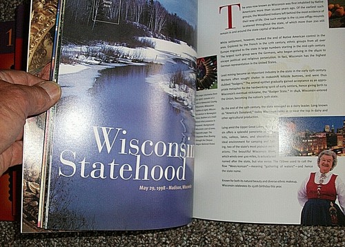 USPS 1998 YEARBOOK NEW OLD STOCK IN SLEEVE AND WITH DUST COVER 8998 STAMPS - Picture 8 of 9