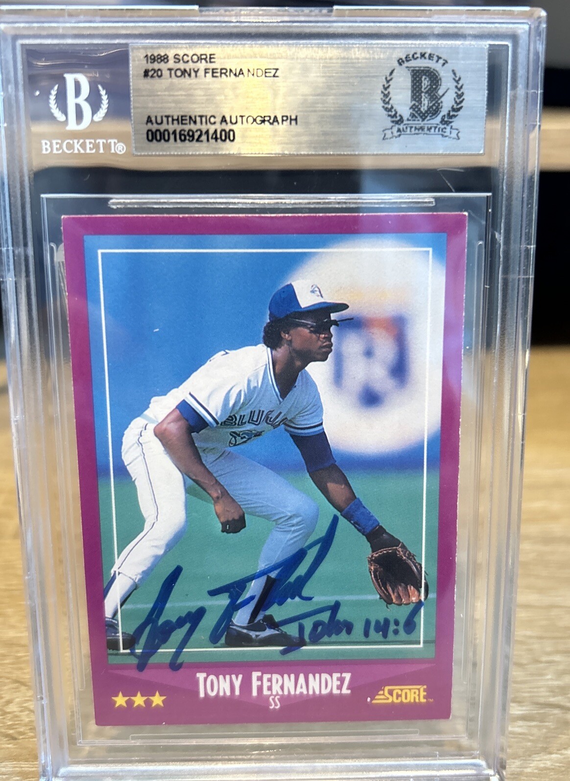 1990 Score #20 Tony Fernandez signed auto autograph BAS BECKETT Slab