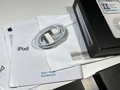 Apple iPod Classic 5.5世代 60GB Apple iPod Classic 5th 5.5th Generation Black White Red