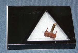 RADIO-SHACK-NEEDLE-STYLUS-for-Shure-N75EJ-N74E-M75EJ-N75ED-M75ED-4760-DE