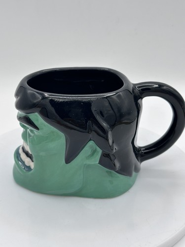 Marvel Avengers Incredible Hulk Ceramic Mug 3D Face Disney Store, Excellent - Picture 2 of 5