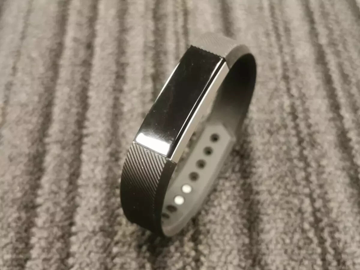 【新品未使用】fitbit alta LARGE FB406TELーJPN Fitbit Alta Model FB406 Stainless Steel Band Smart Watch