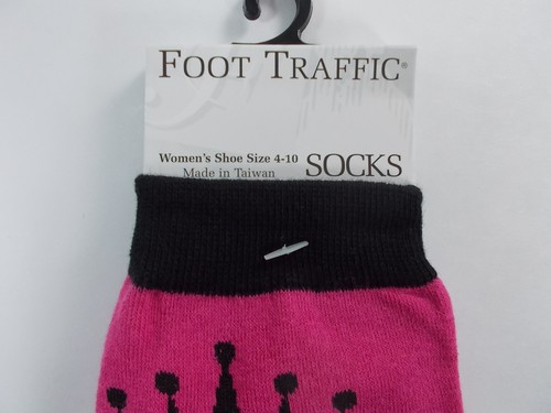 NWT Foot Traffic Women's Novelty Socks SELFIE QUEEN - Great Gift Idea - Picture 3 of 3