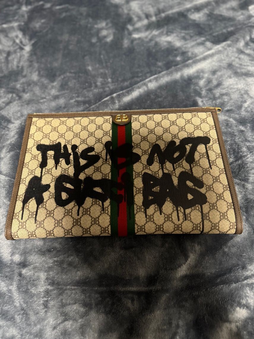 クラッチバッグ Gucci Balenciaga The Hacker Project Graffiti Laptop Pouch GUCCI x BALENCIAGA The Hacker Graffiti Laptop Pouch Corning